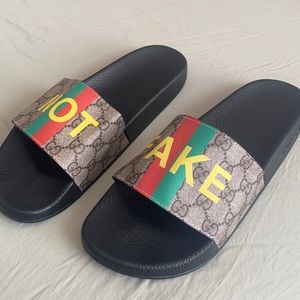 Men’s slides size 11